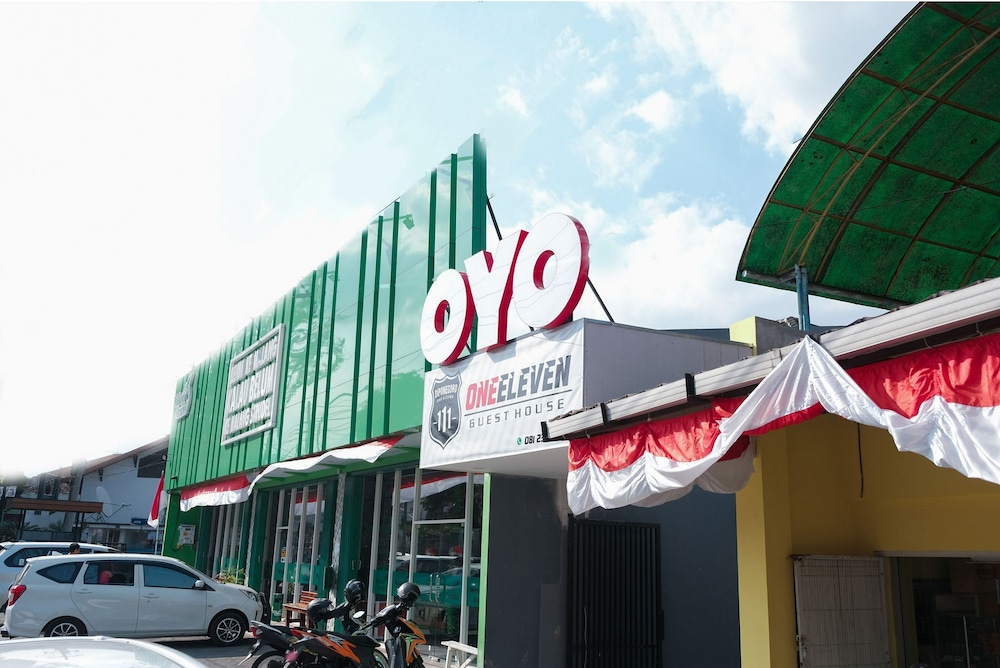 OYO 1454 111 Residence 3/18