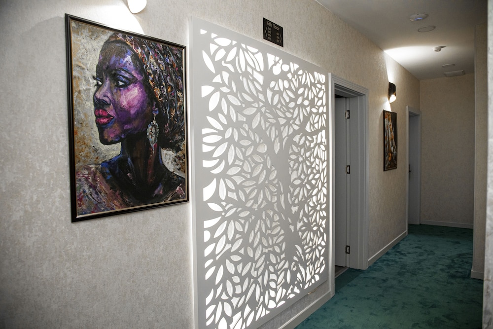 Essam Deluxe Hotel 10/50