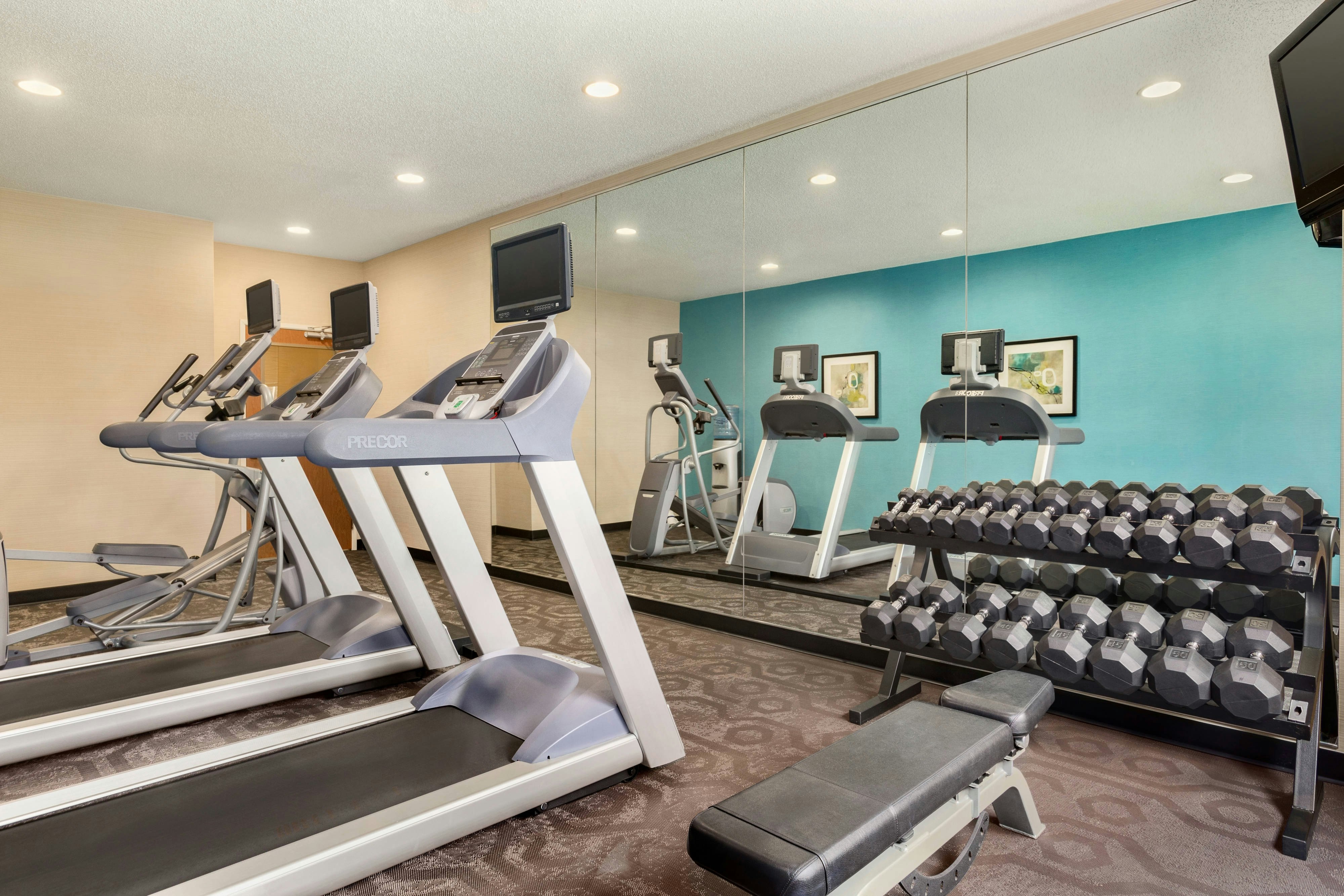 Fairfield Inn Suites Toledo Maumee 18/34