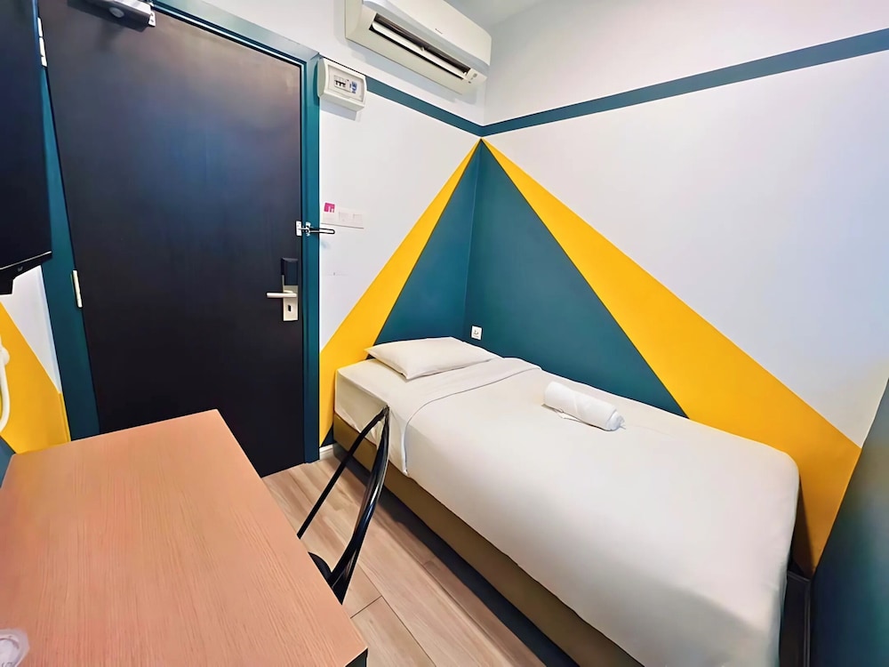 Smile Hotel Subang Airport 11/15