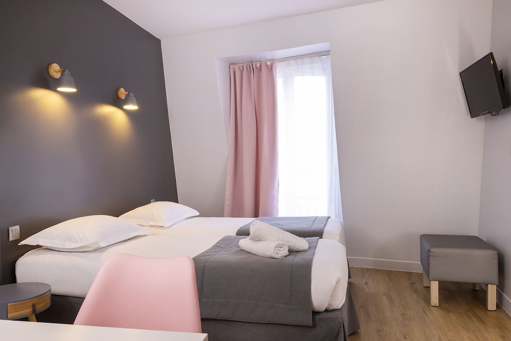 HOTEL PARIS LEGENDRE 19/51