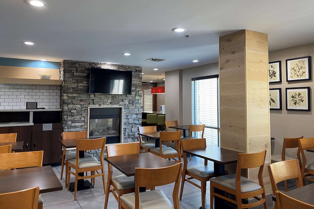 Wingate by Wyndham Chandler 27/40