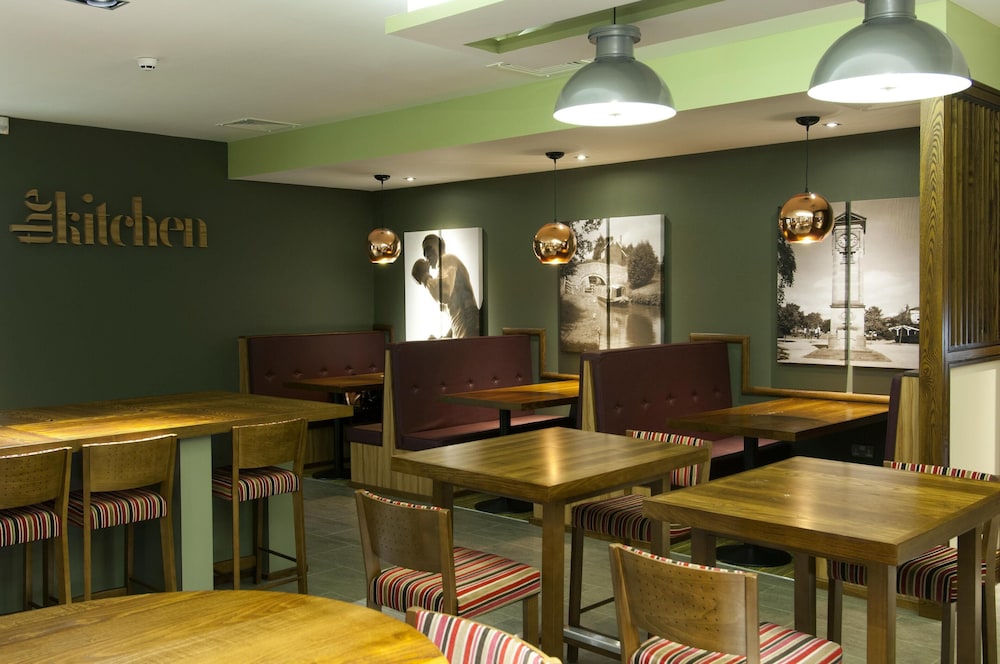Premier Inn Leamington Spa Town Centre 35/54