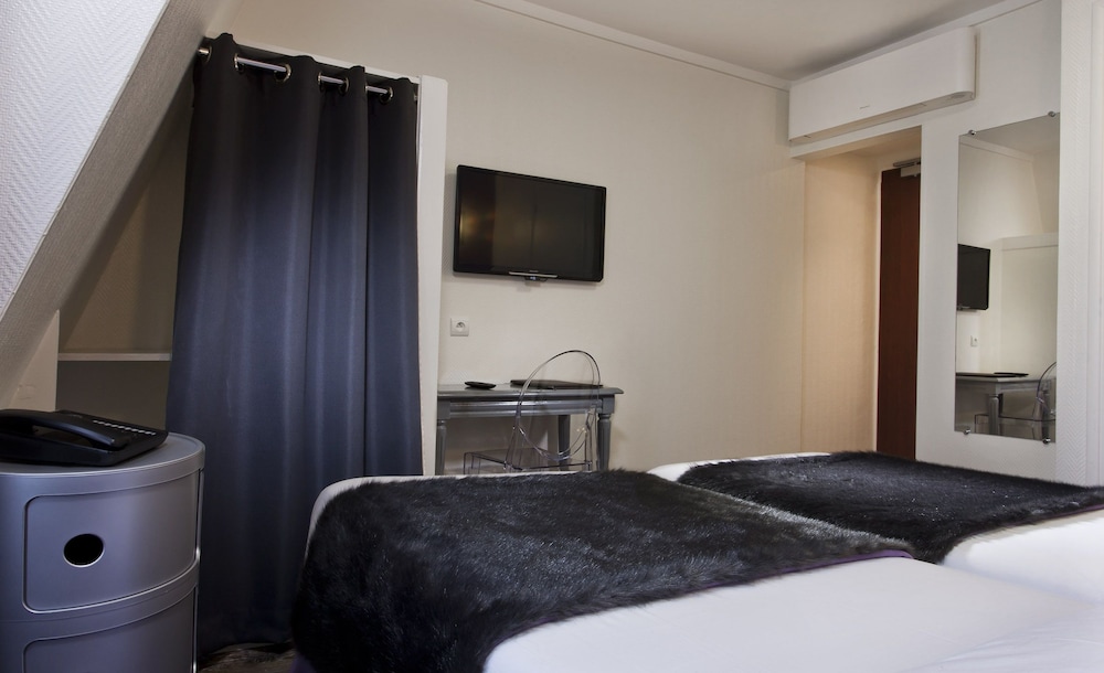 O.lysee Hotel 5/47