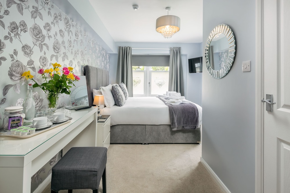 The Coppice Guest House 47/50