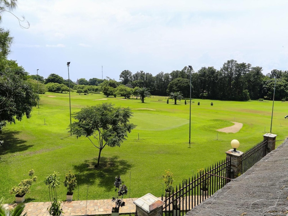 Roca Golf Hotel 18/36