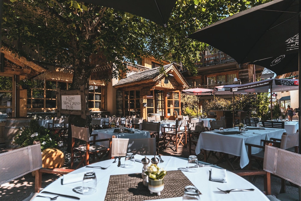 Les Peupliers Hotel 32/42