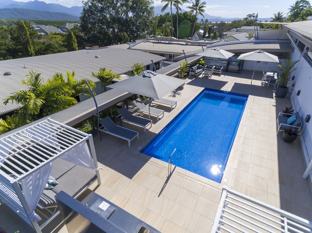 Saltwater Luxury Apartments 34/40