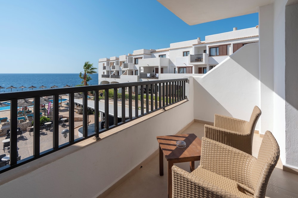 Alua Suites Las Rocas 2/82