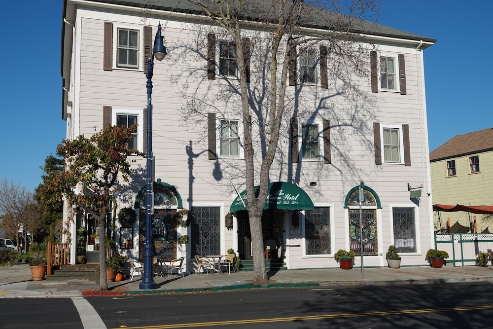Union Hotel 42/50