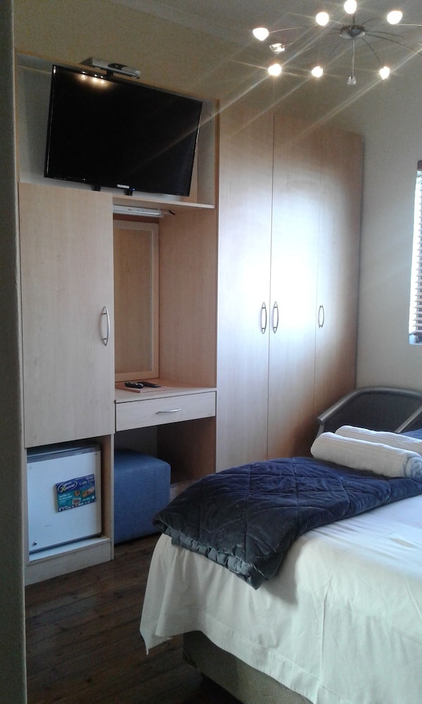 Leeuwenzee Guest House 23/50
