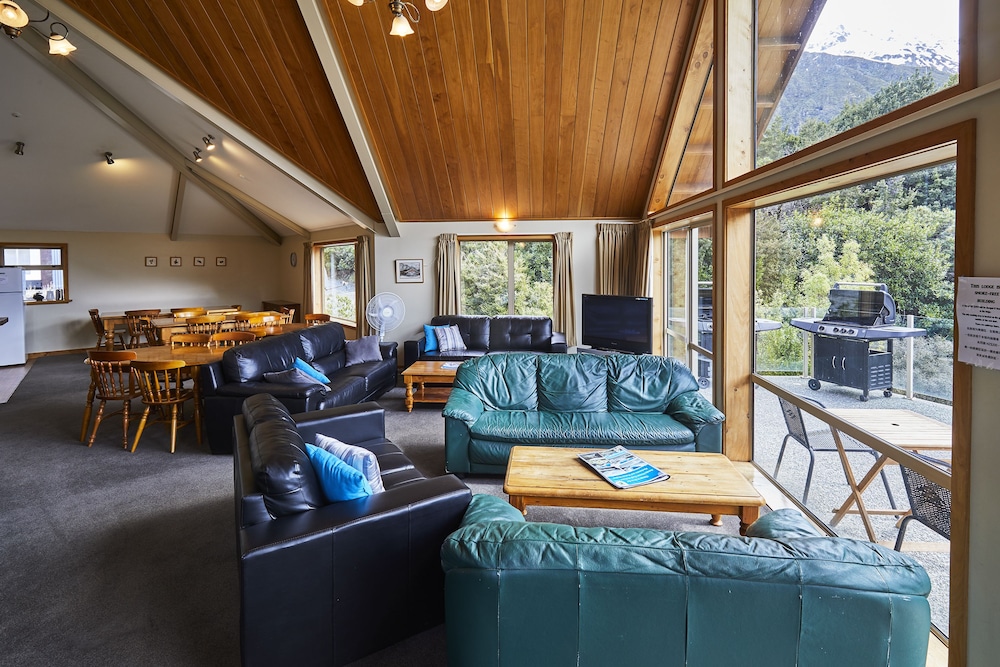 Aoraki Mount Cook Alpine Lodge 32/50