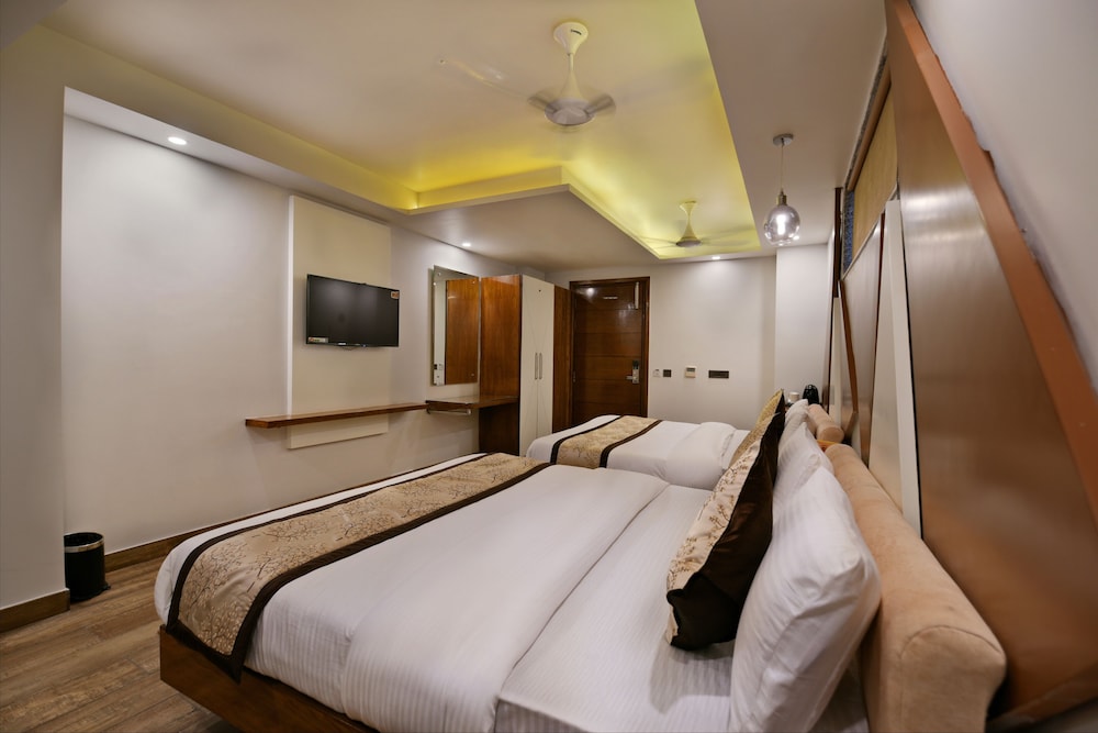 Hotel Blue Pearl Paharganj 20/50