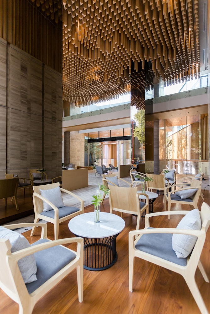 Arize Hotel Sri Racha 25/50