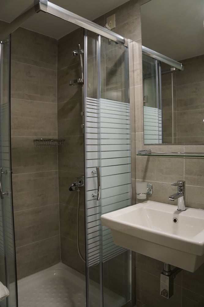 Piraeus Port Hotel 20/34