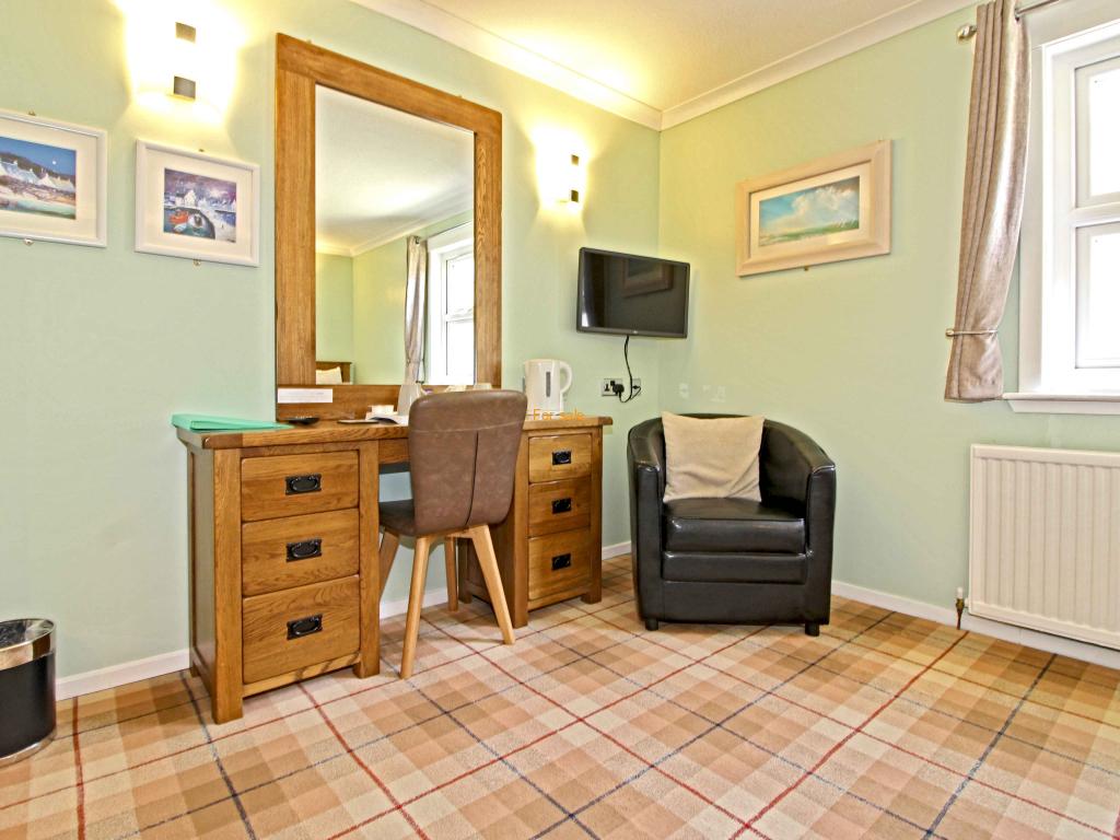 TINGLE CREEK HOTEL 9/12