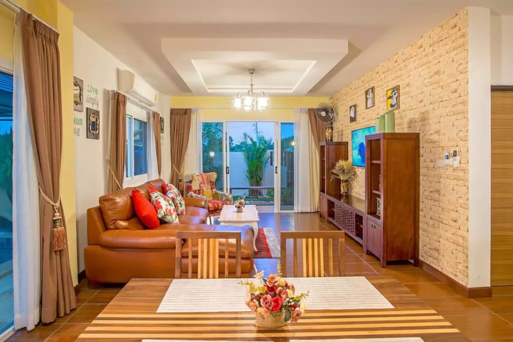 Ao Nang Sweet Pool Villa 9/18