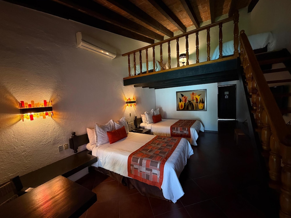 Hotel Hacienda Taboada 28/70
