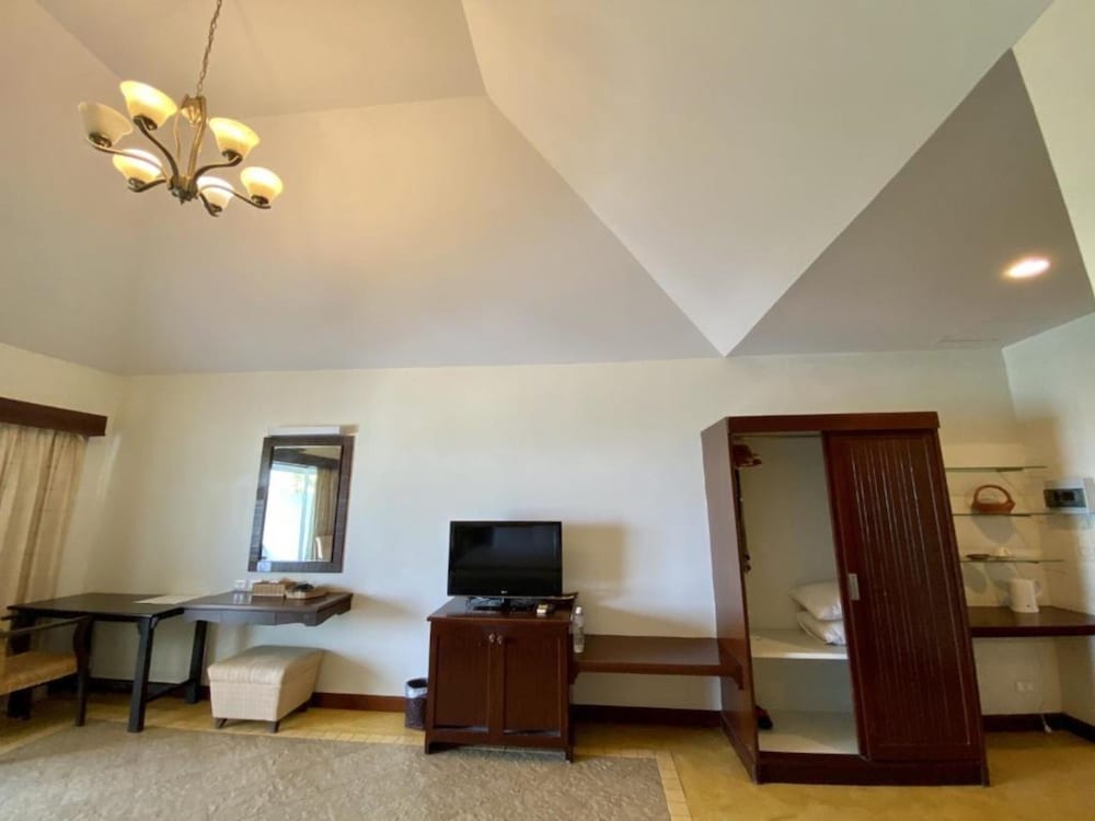Golden Pine Beach Resort and Spa 41/61