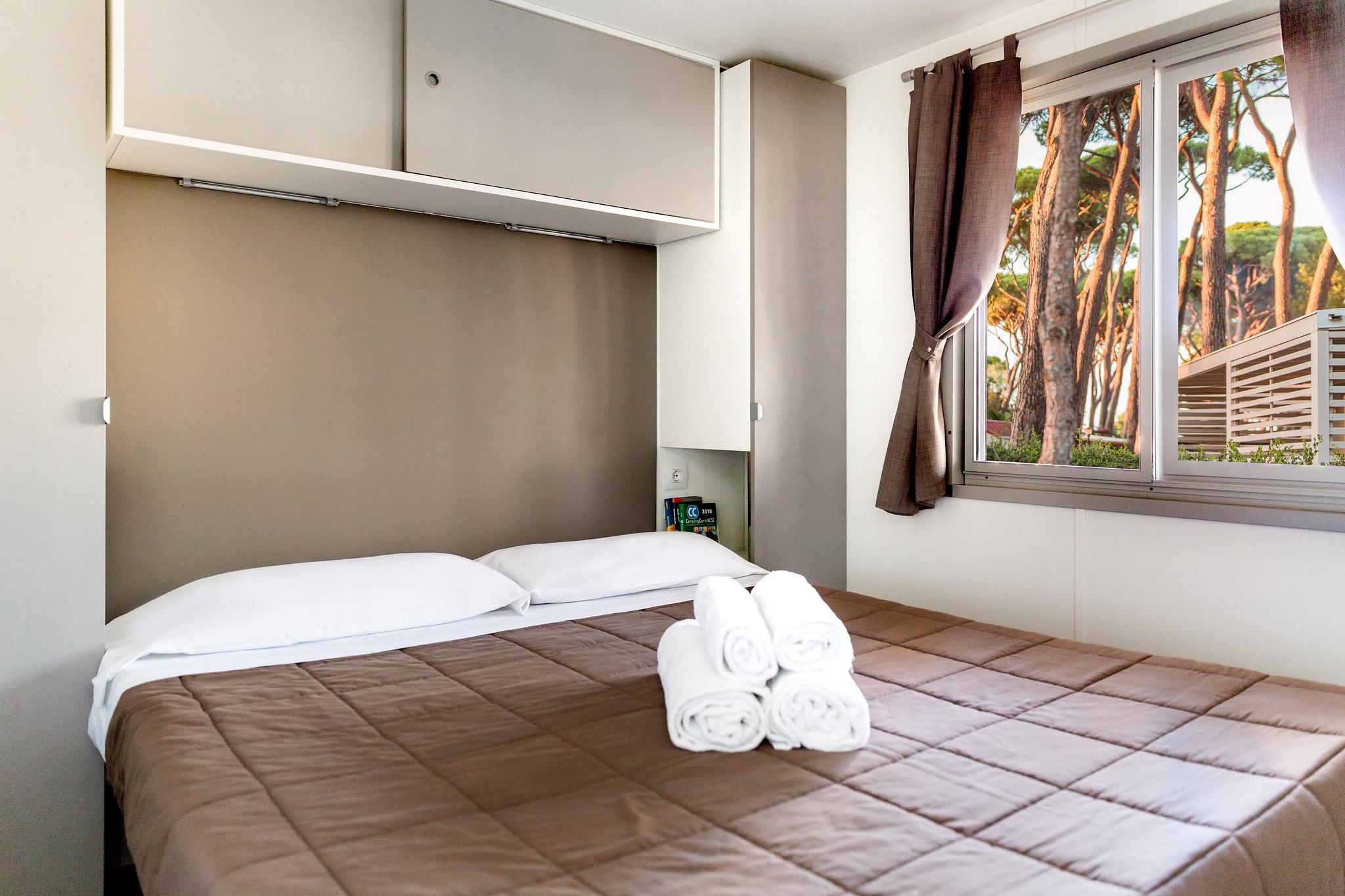 3 Bedrooms, Apartment, 2 Bathrooms