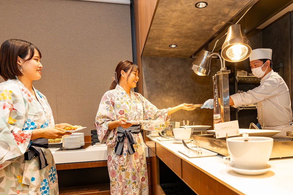Kamenoi Hotel Okunikko 11/61