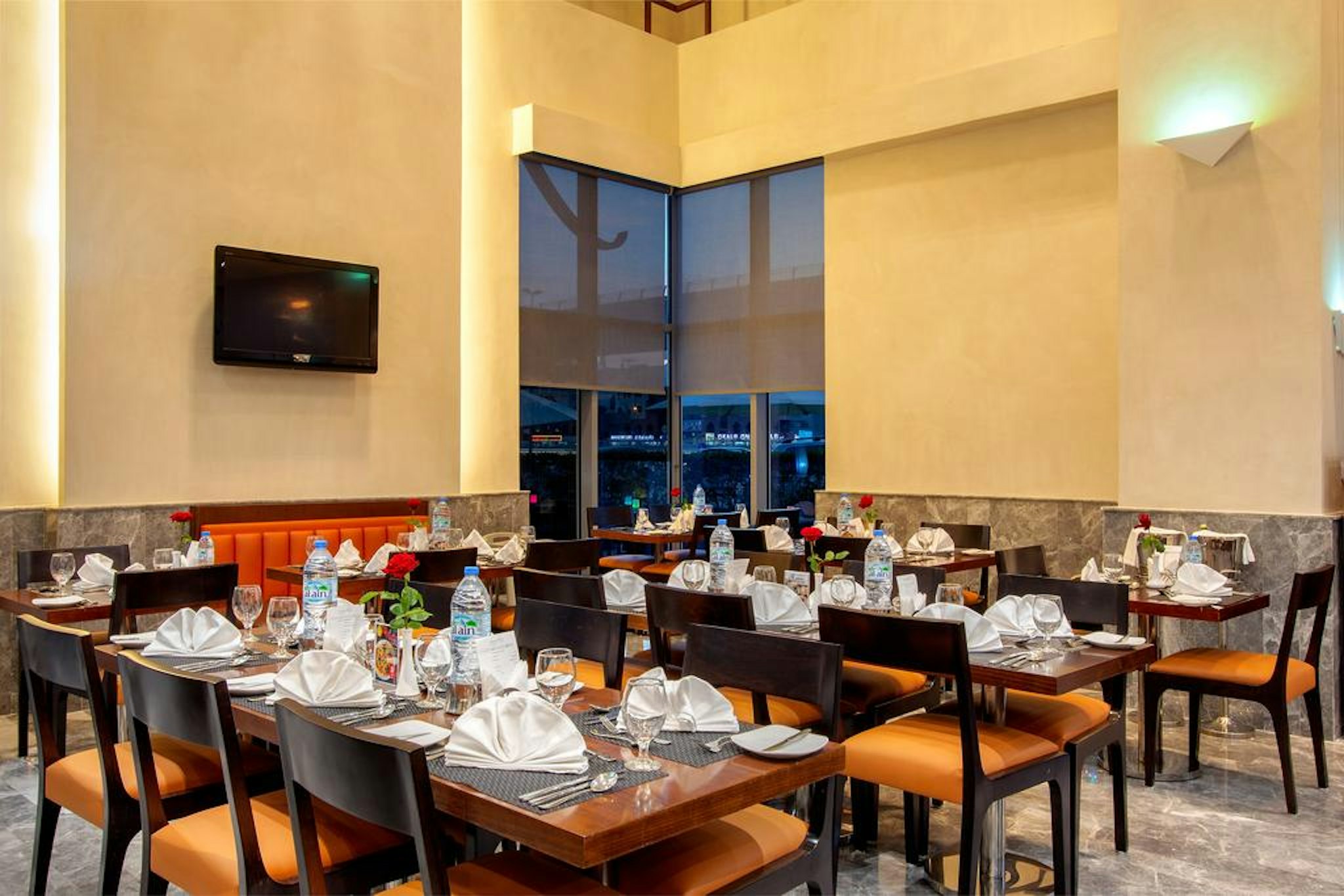 restaurant cafeteria