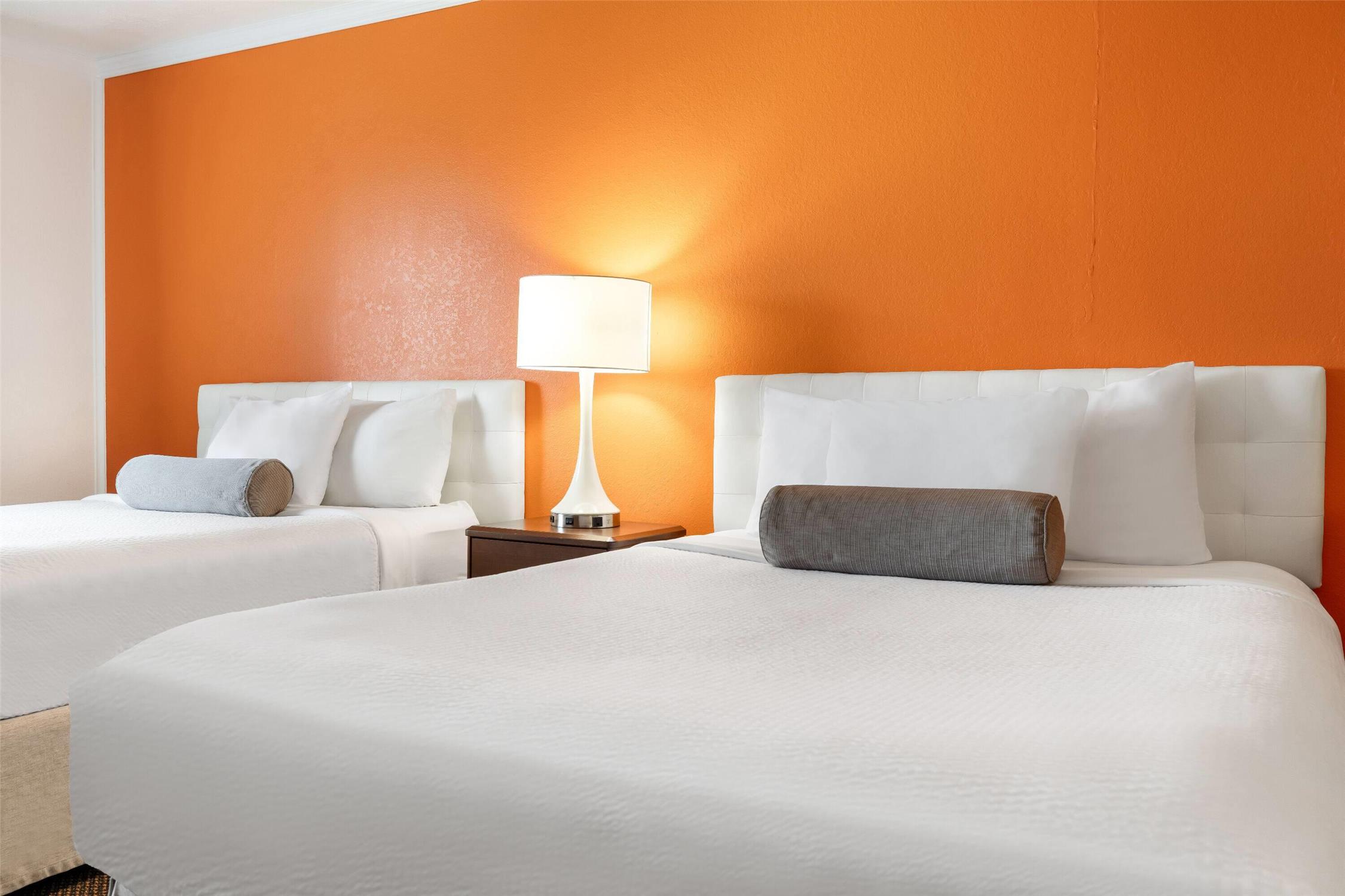 Howard Johnson by Wyndham Oacoma Hotel and Suites 13/31