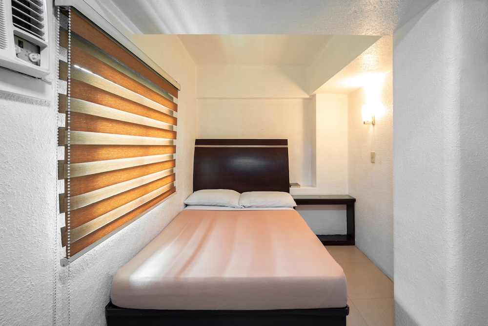 Paladin Hotel 37/41