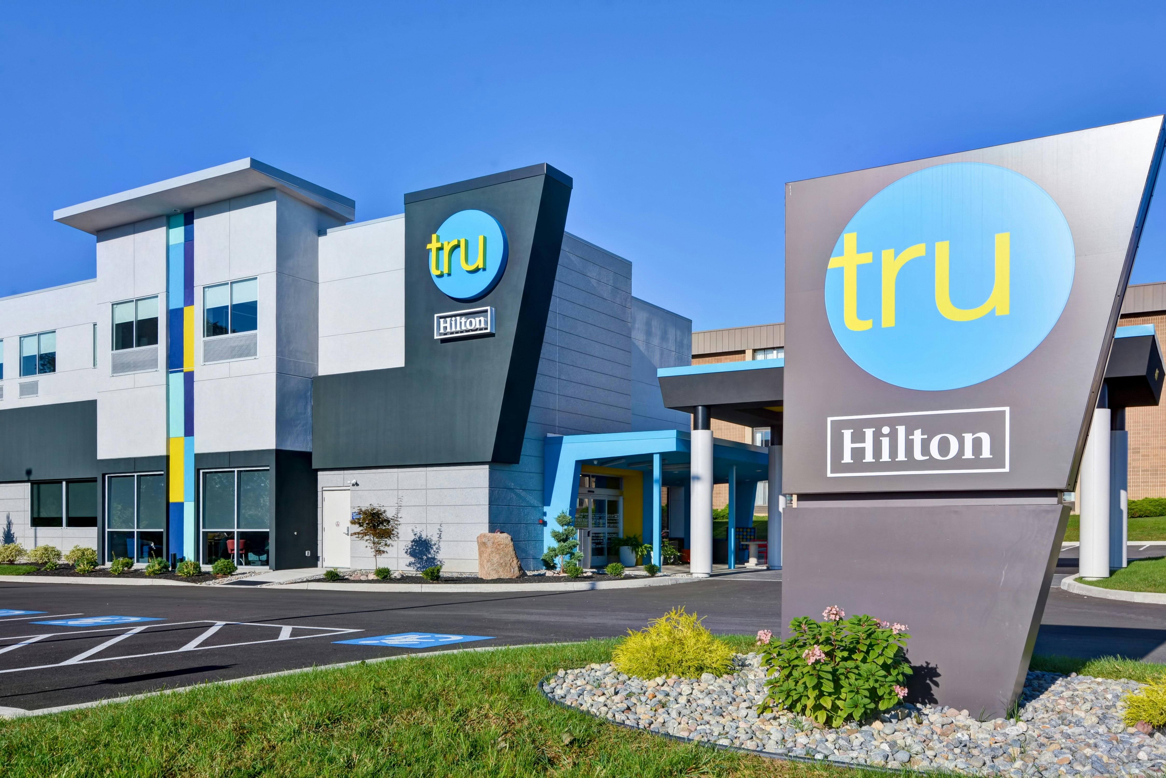 Tru by Hilton Syracuse North Airport Area 2/24