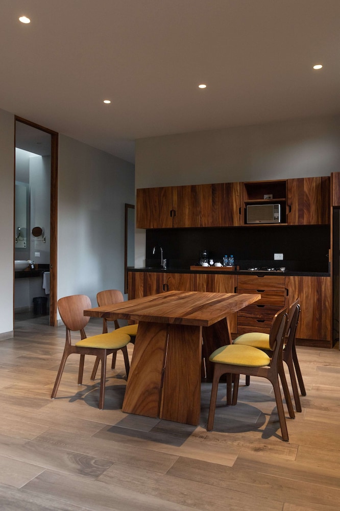 El Callejon Hotel Boutique 6/45