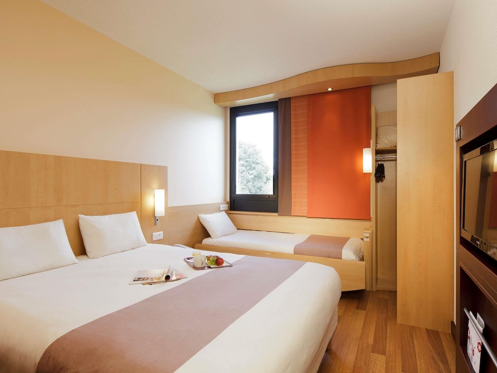 Ibis Guingamp - Coeur De Bretagne 22/63