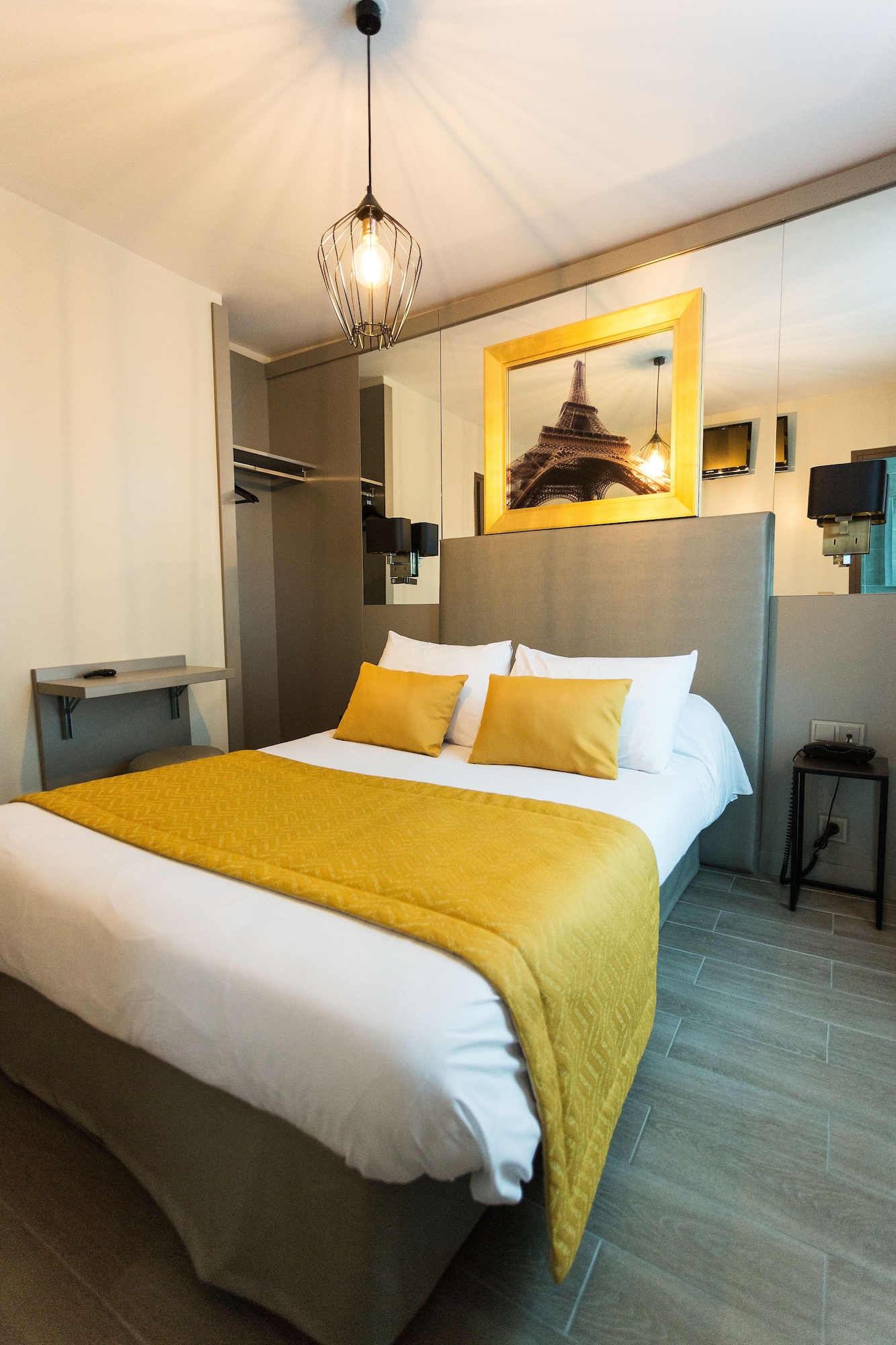 STANDARD, DOUBLE BED
