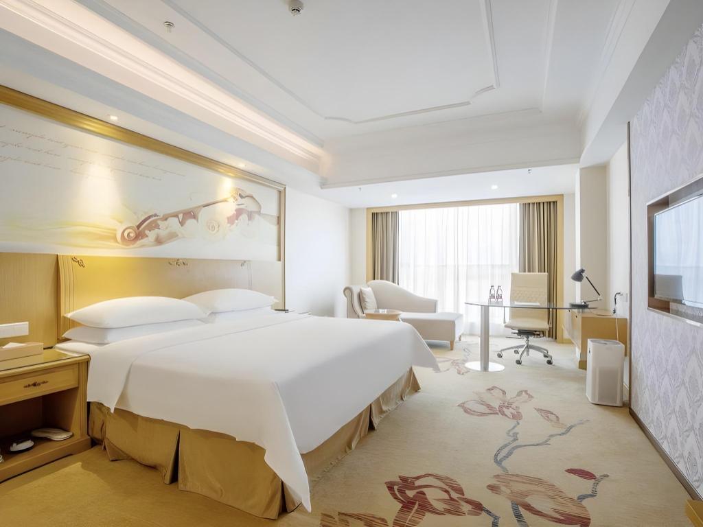 Vienna International Hotel (Zhongshan Torch Center Branch) 18/42