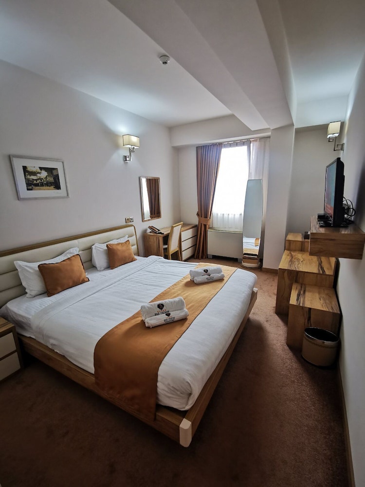BUSHI RESORT AND SPA HOTEL 14/50