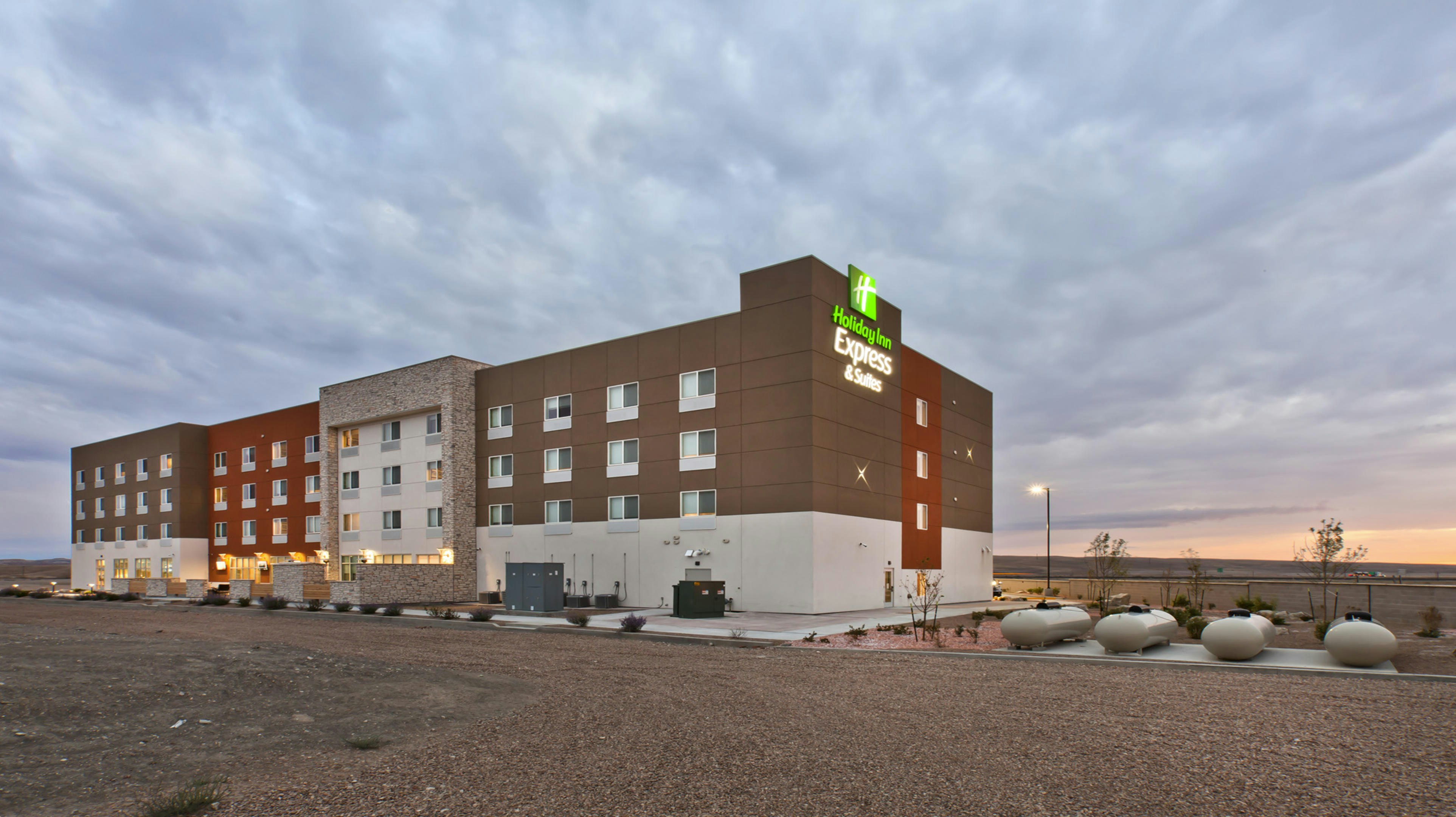 Holiday Inn Express And Suites Green River 60/67