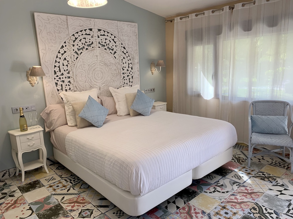 HOTEL PALACIO TORRE DE RUESGA 17/64