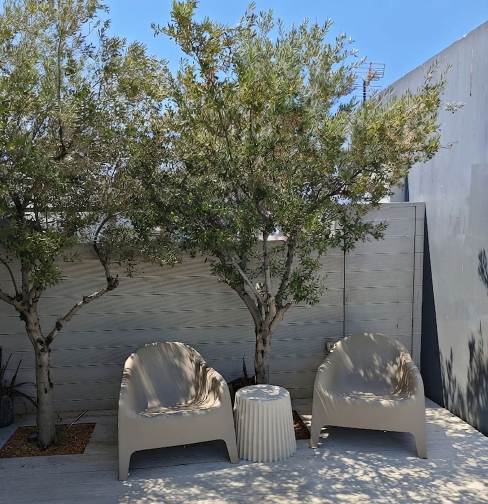 Athina Art Apartments 19/43