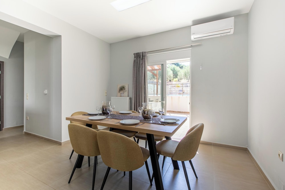 Neaira Villas Chania 35/50