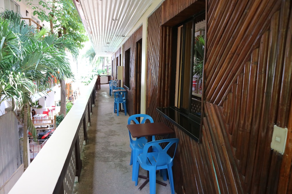 Blue Coral Resort Boracay 10/46