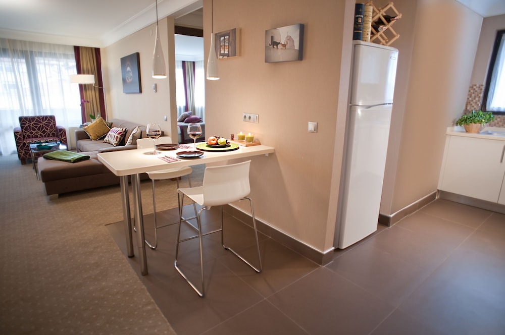 Apart Hotel Best 46/50