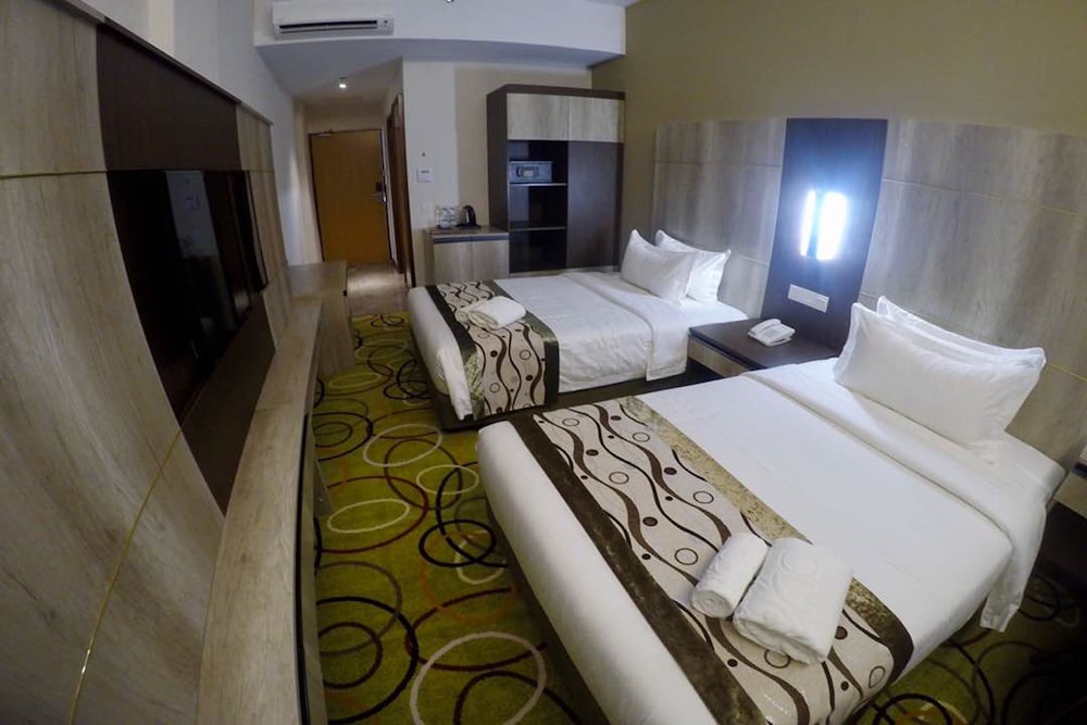 Ano Hotel 28/57