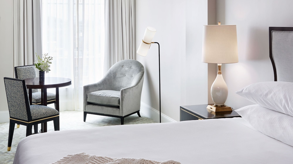The Spectator Hotel 27/53