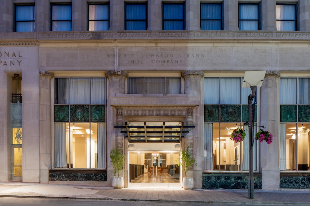 The Last Hotel St Louis 2/70
