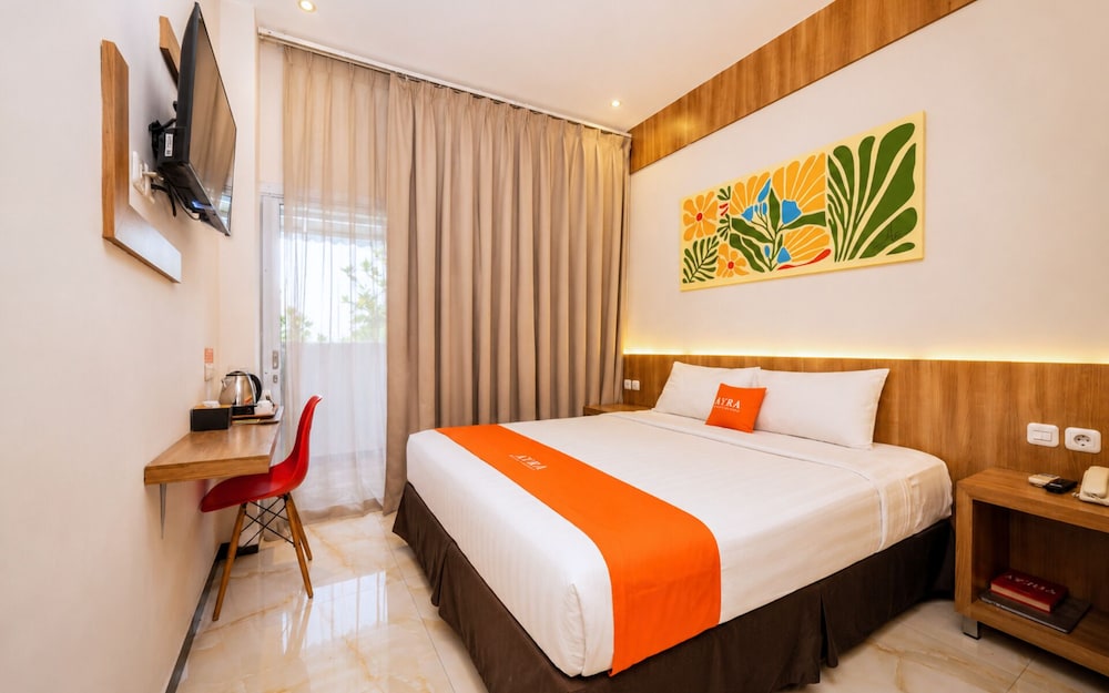 غرفة تنفيذية بسرير كوين بشرفة، Front One Hotel Airport Solo 2/5