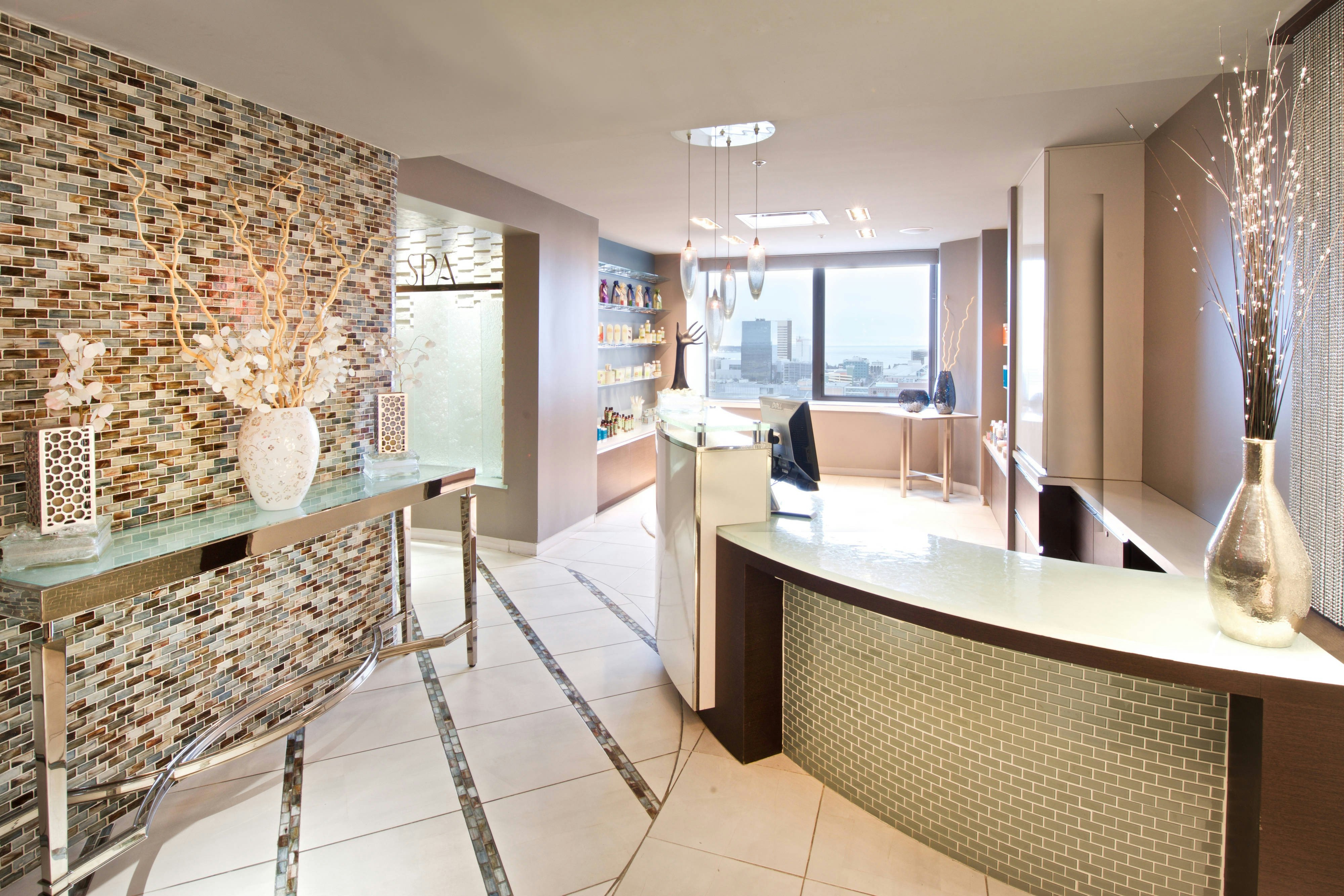 Sheraton Anchorage Hotel 41/43