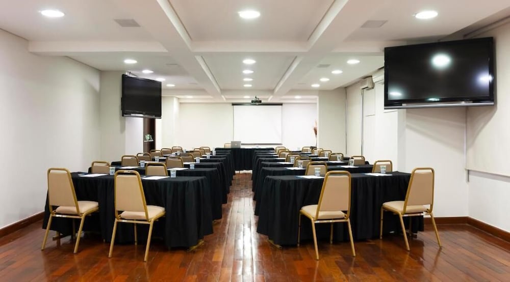 B&B Hotels Uberlandia 53/58