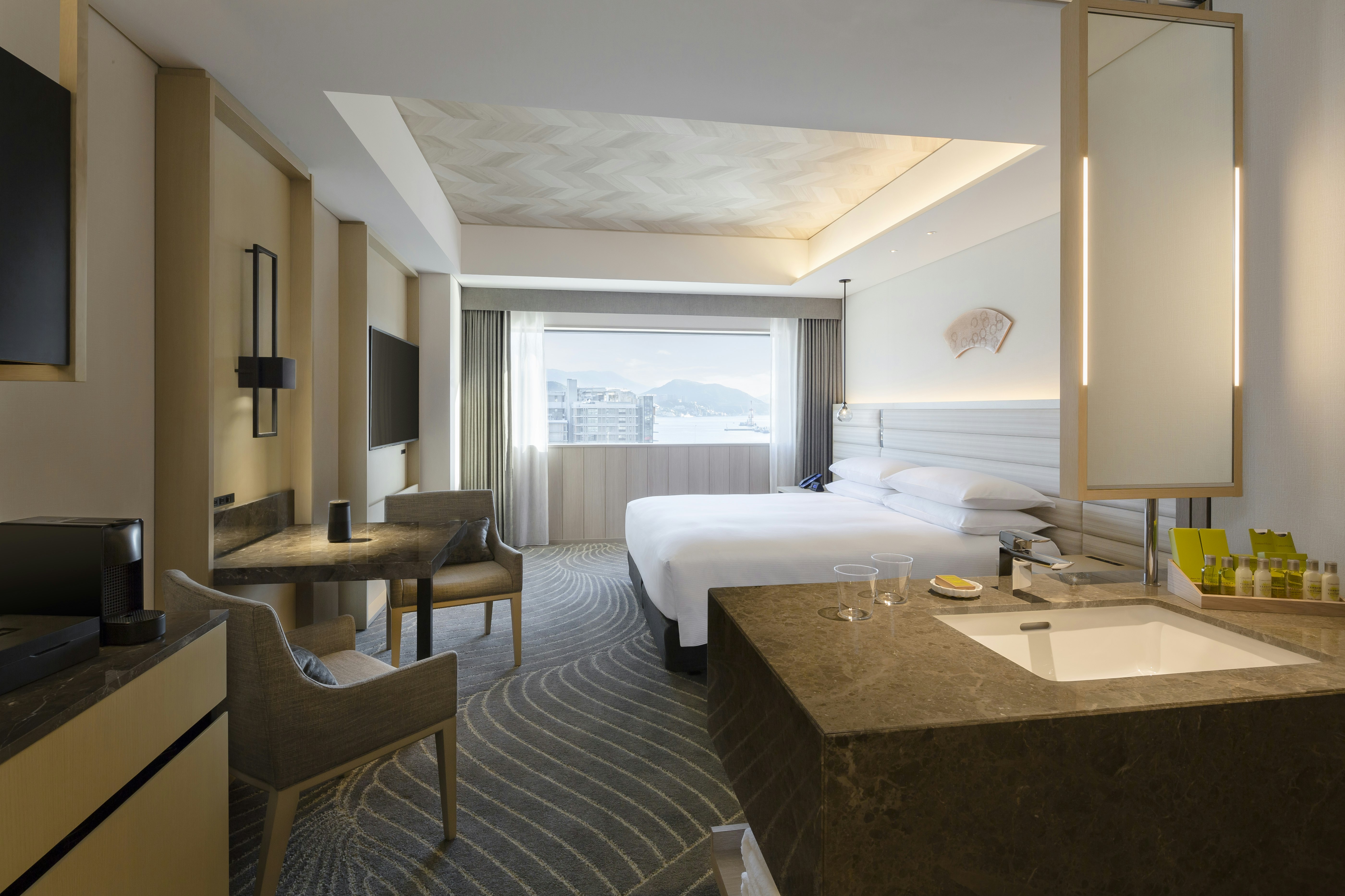 Deluxe, Executive, King Bed
