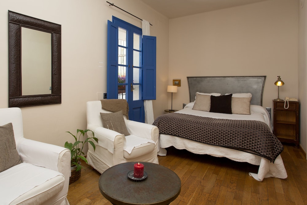 Hostal De La Plaaa 28/49