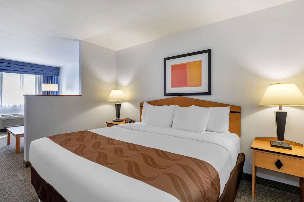Quality Inn & Suites Denver International Airport 8/42