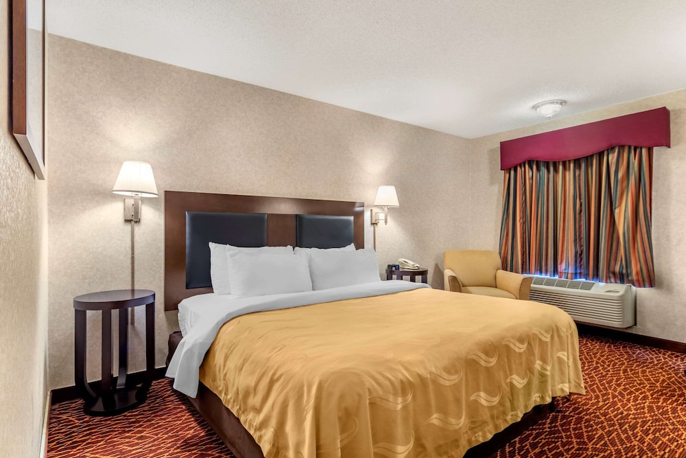 Quality Inn Marietta near Dobbins ARB 17/37